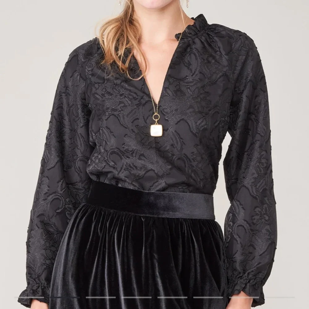 NWTs Spartina 445 | Josette Jacquard Blouse Size Medium - Picture 2 of 12